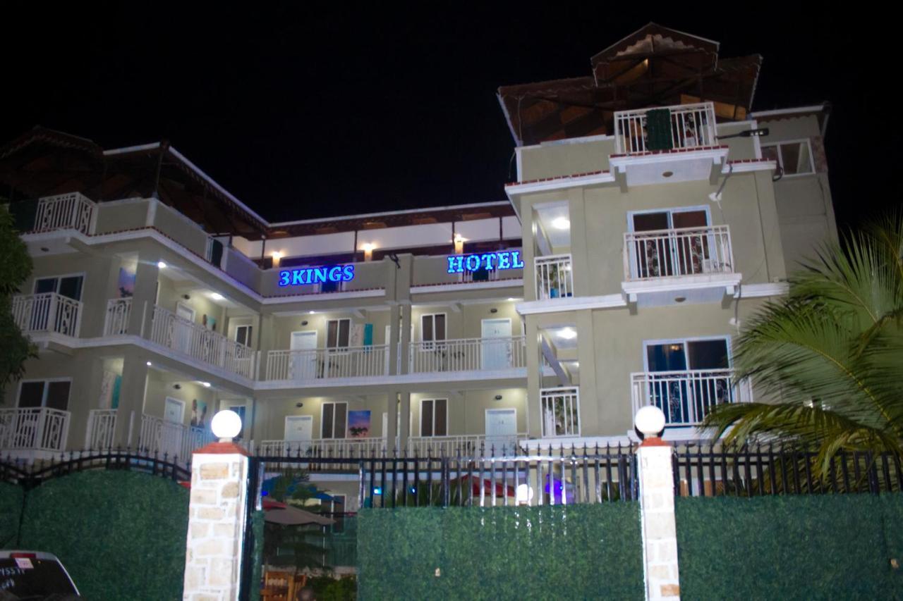 Three Kings Hotel Vertieres Екстер'єр фото