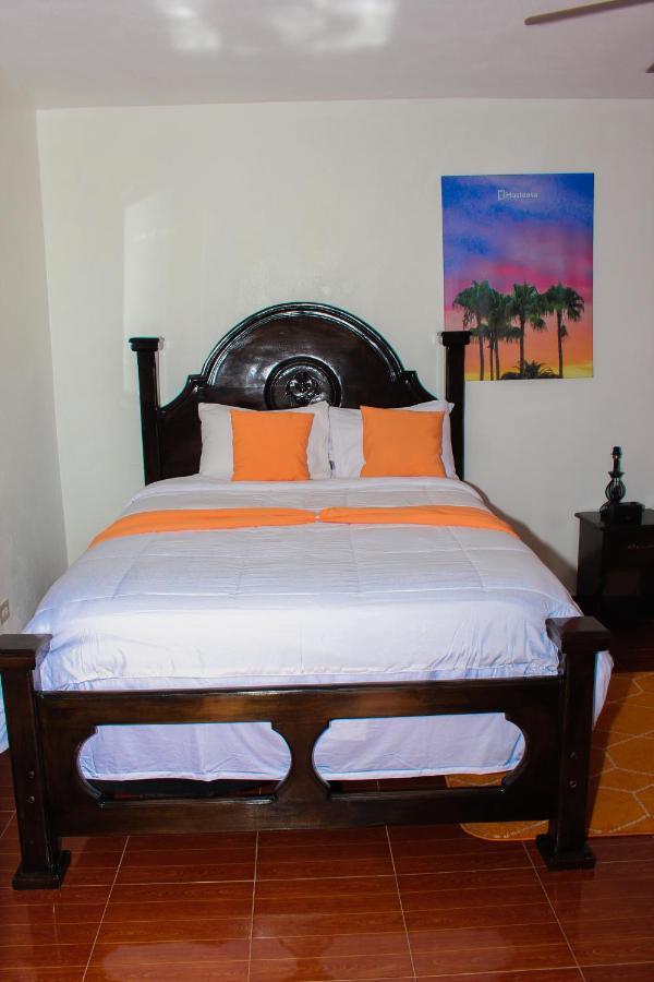 Three Kings Hotel Vertieres Екстер'єр фото