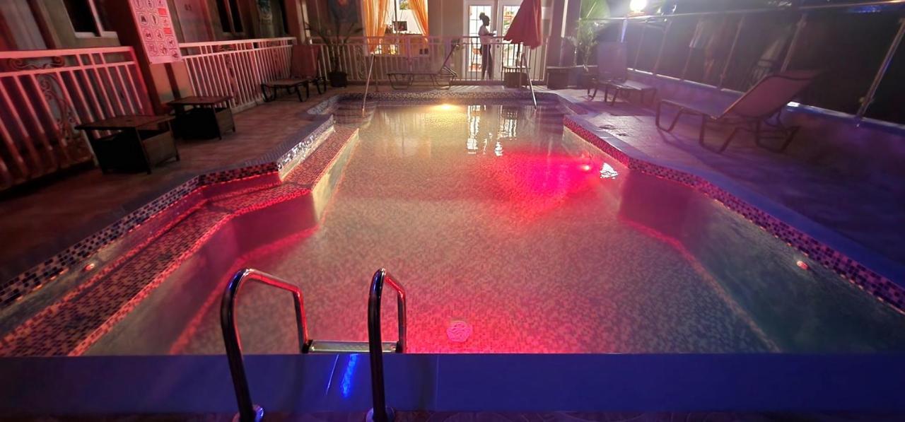 Three Kings Hotel Vertieres Екстер'єр фото