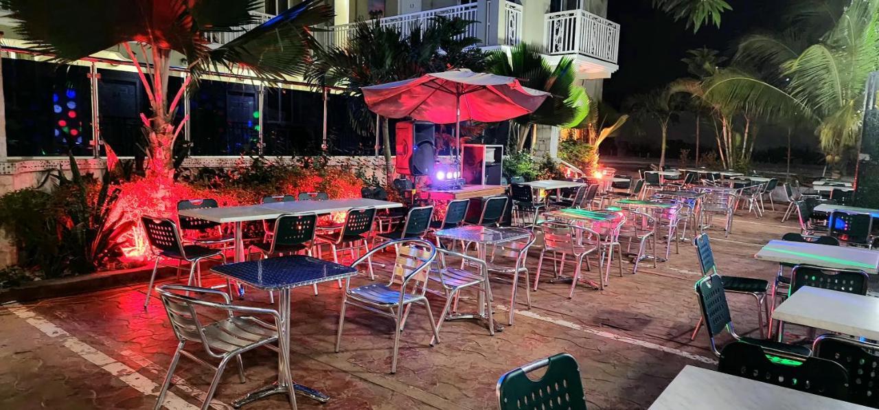 Three Kings Hotel Vertieres Екстер'єр фото